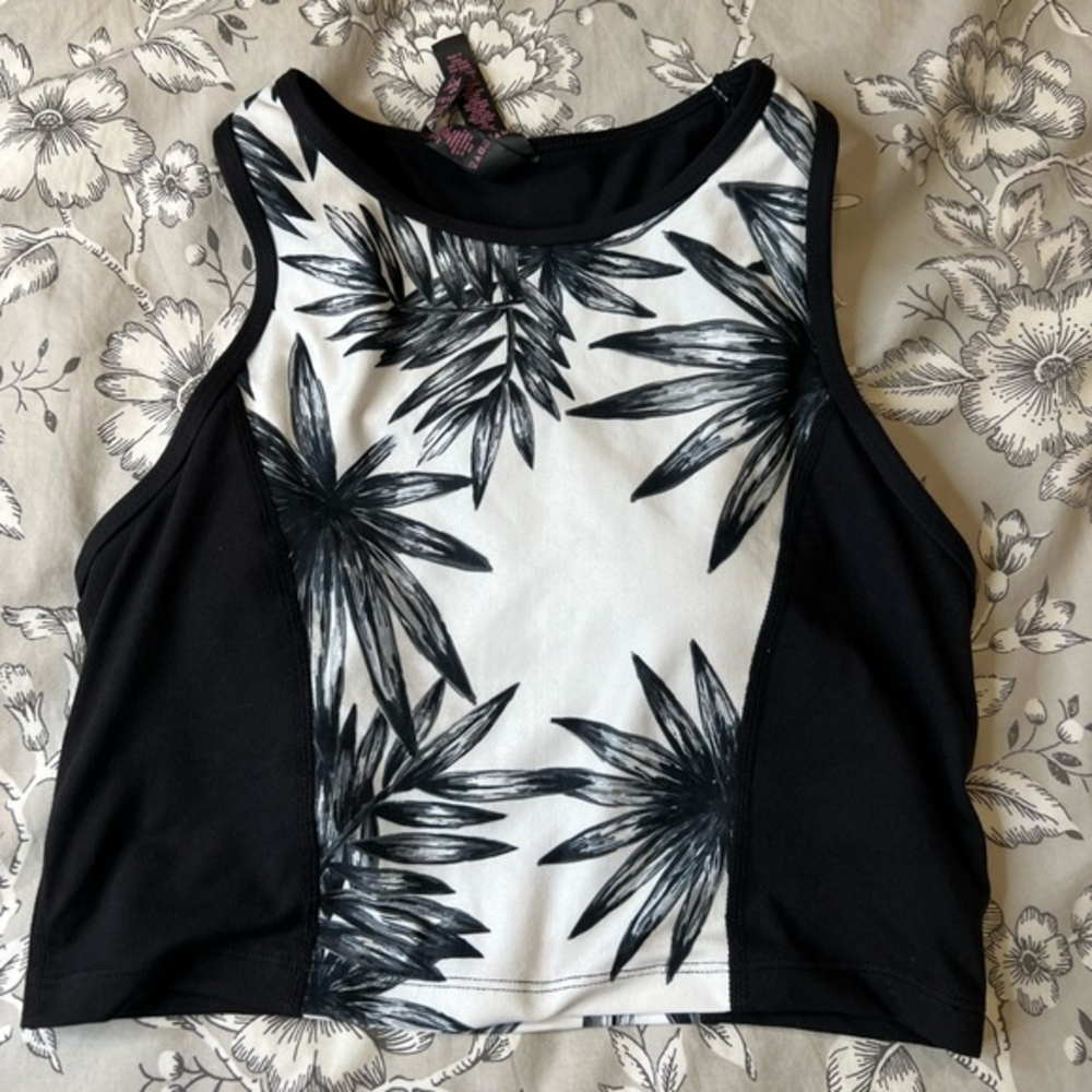 Betsey Johnson small black‎ and white sports bra